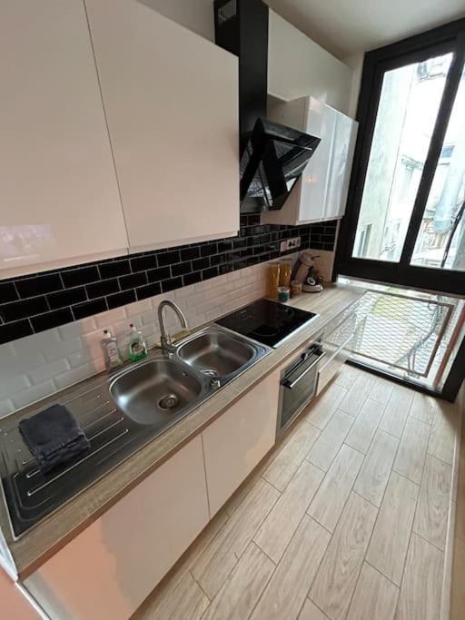 Grand Cru * Magnifique Duplex Au Coeur D'Epernay Apartment Bagian luar foto