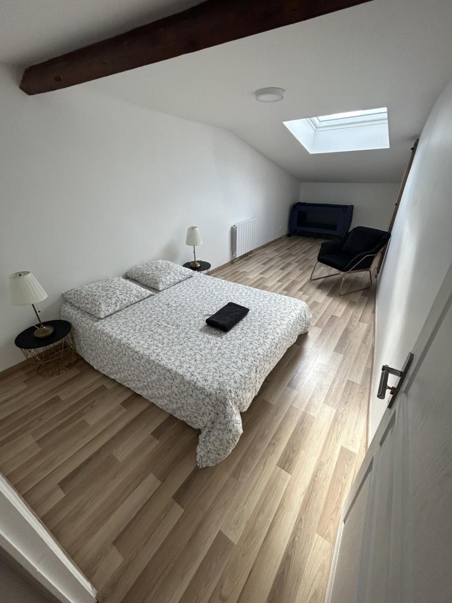 Grand Cru * Magnifique Duplex Au Coeur D'Epernay Apartment Bagian luar foto
